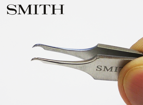 SMITH Micro Pincette / An essential tool for delicate tasks and untangling backlash.